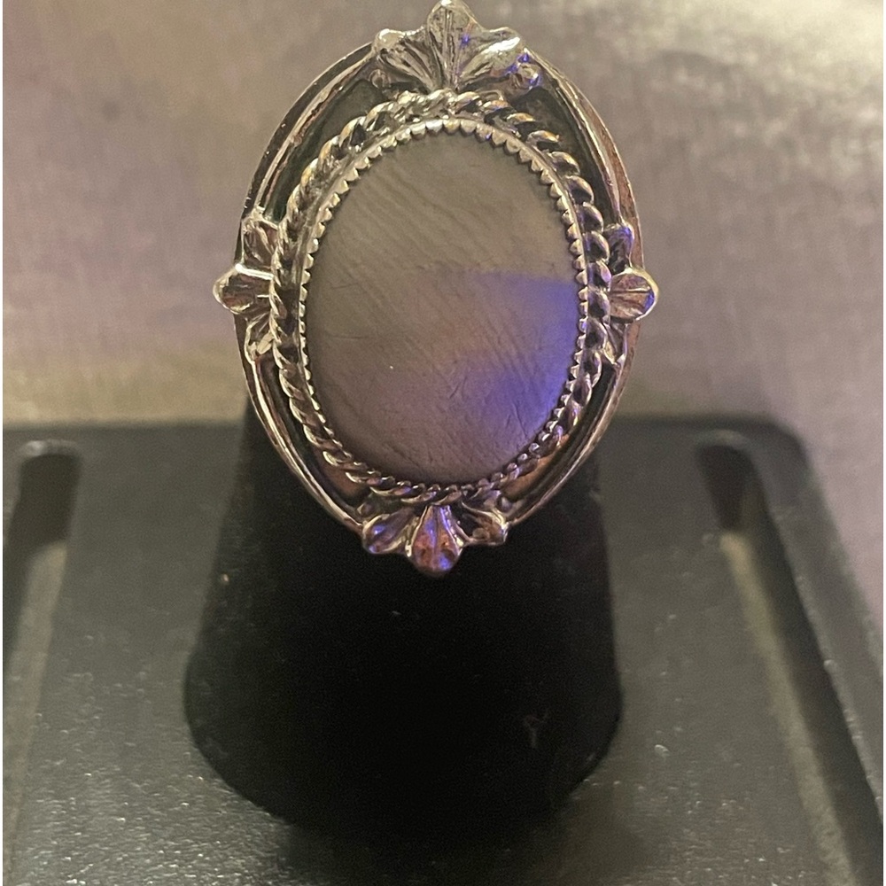 Beautiful sterling silver Whiting @ Davis vintage ring.